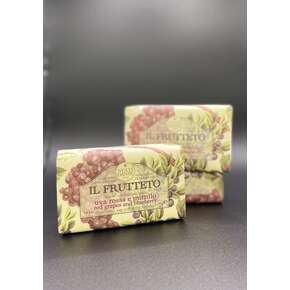 Sie sehen eine Packung Nesti Dante Weintrauben&Heidelbeeren Stückseife, Produktbild: 01 Nesti Dante Weintrauben&Heidelbeeren Stückseife, A-Nr.: 8008395 - 01