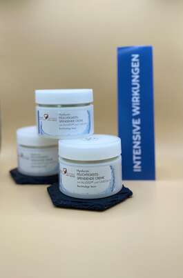 Unifarco Hyaluron Feuchtigkeitsspendene Creme Reichhaltige Textur, A-Nr.: 8012511 - 01