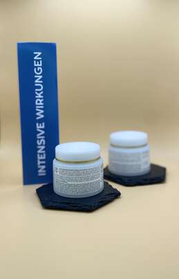 Unifarco Hyaluron Creme mit Vit. E leichte Textur, A-Nr.: 8015260 - 02