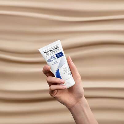 Sie sehen eine Packung PHYSIOGEL® Daily Moisture Therapy Creme für sehr trockene Haut, Produktbild: 08 PHYSIOGEL® Daily Moisture Therapy Creme für sehr trockene Haut, A-Nr.: 5460315 - 08