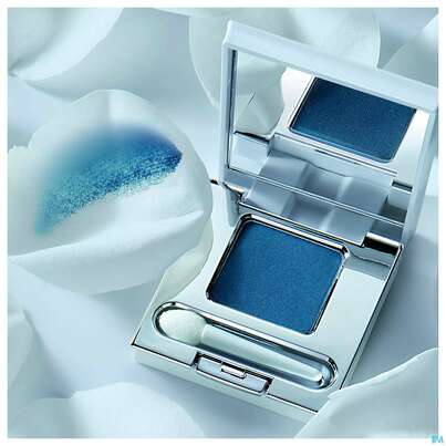 Sie sehen eine Packung Mavala Lidpuder Satin Bleu Baltique 2g, Produktbild: 04 Mavala Lidpuder Satin Bleu Baltique 2g, A-Nr.: 4071422 - 04