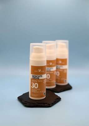 Unifarco Sonne Ges.creme LSF30 R.T., A-Nr.: 8011090 - 01