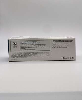 Sie sehen eine Packung Unifarco Arnikacreme forte Bio, Produktbild: 02 Unifarco Arnikacreme forte Bio, A-Nr.: 8011291 - 02