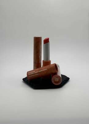 Sie sehen eine Packung Dolomia Lip Balm 31 1ST, Produktbild: 01 Dolomia Lip Balm 31 1ST, A-Nr.: 8021622 - 01