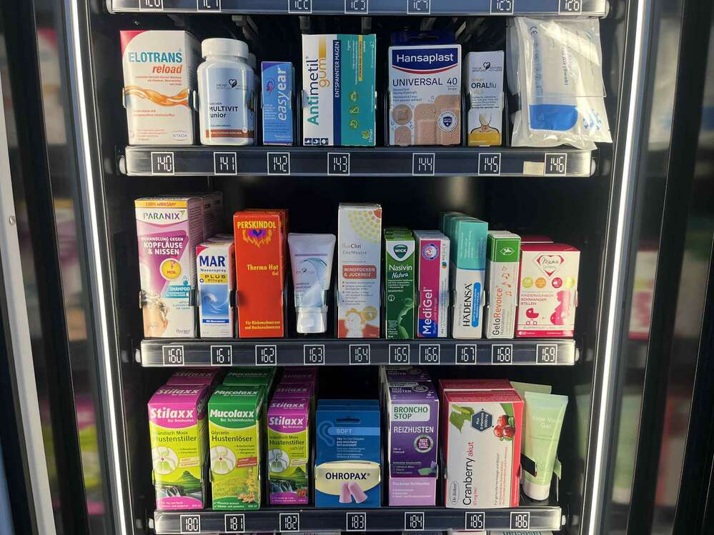 Automat1225-01.jpg Automat1225-01.jpg