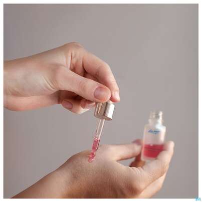 Sie sehen eine Packung La Mer Ohne Parfum La Mer Serum Niacinamid 30ml, Produktbild: 05 La Mer Ohne Parfum La Mer Serum Niacinamid 30ml, A-Nr.: 5906314 - 05